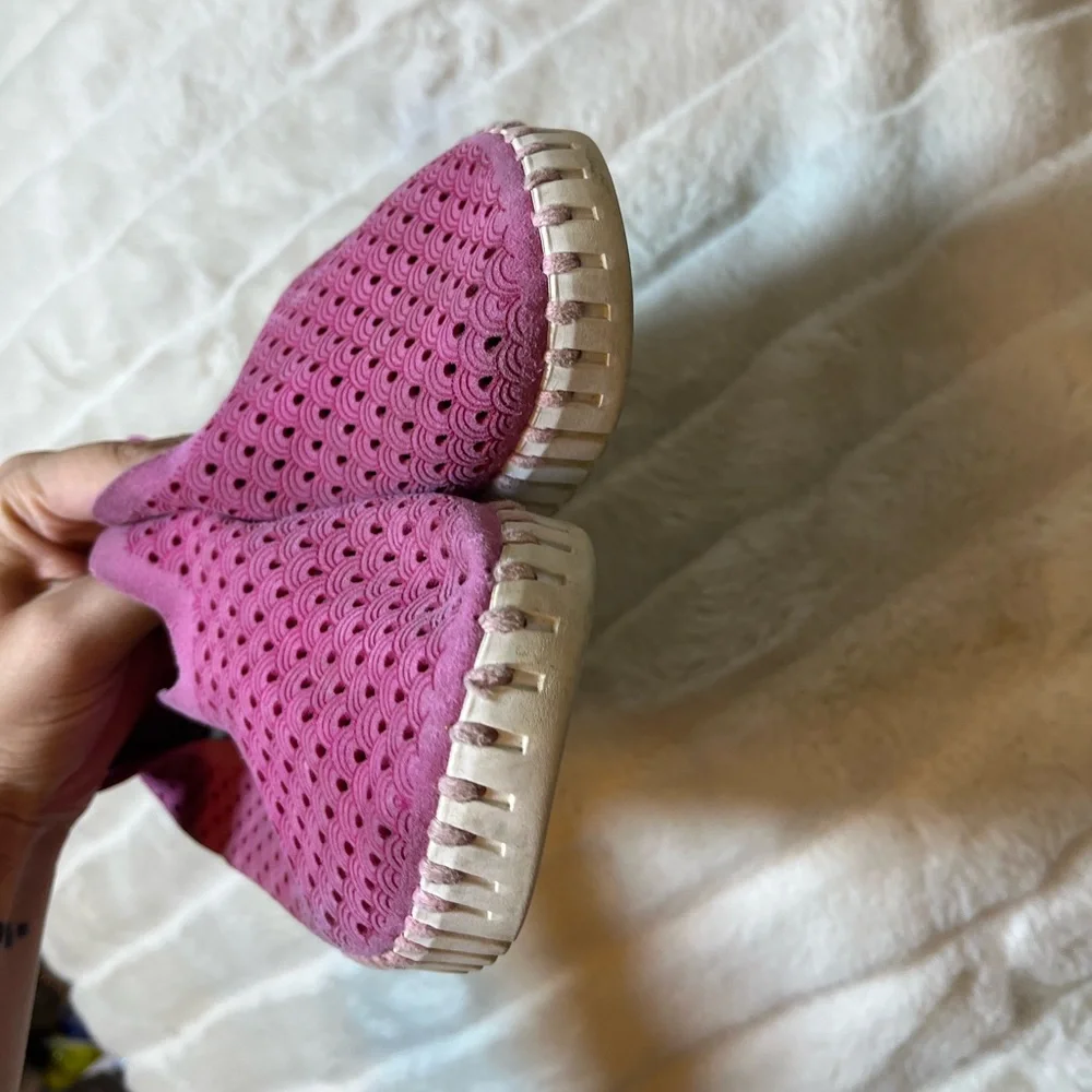Ilse Jacobsen W6 Tulip Rose Violet Pink Perforated Slip On Comfort Platform Shoe